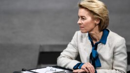 Framkvæmdstjórn ESB segir aðildarríki sjálf bera ábyrgð á gullhúðun ESB reglna