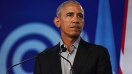 Obama sakaður um umfangsmikil landráð gegn Bandaríkjunum