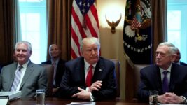 Trump stjórnin hafði betur í deilu um póstkosningareglur Trump stjórnin hafði betur í deilu um póstkosningareglur