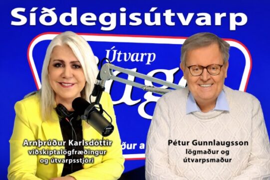 arnthrudurogpetur-1.jpg