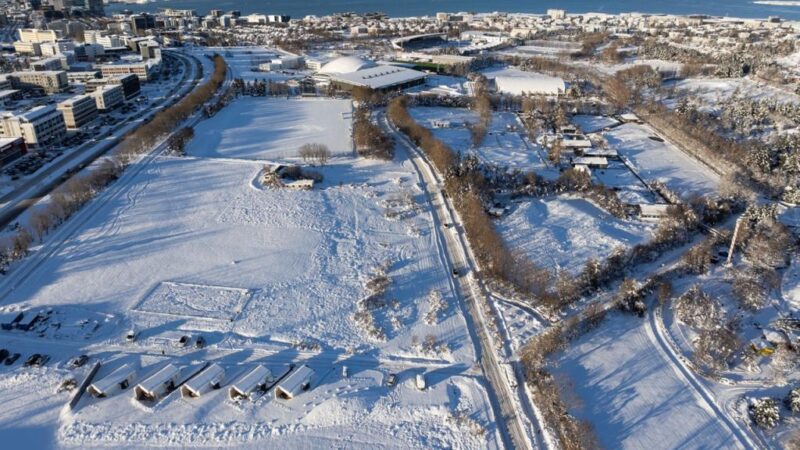 Hætt við unglingaskóla við Skautahöllina og staðarvalið endurskoðað Hætt við unglingaskóla við Skautahöllina og staðarvalið endurskoðað