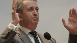 Terje Rød-Larsen yfirheyrður hjá norsku lögreglunni vegna Jeffrey Epstein