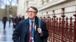 Lögregla metur kæru um meint embættisbrot Peters Mandelson eftir birtingu Epstein-tölvupósta Lögregla metur kæru um meint embættisbrot Peters Mandelson eftir birtingu Epstein-tölvupósta