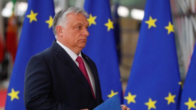 orban00.jpg