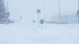 Óveður lamaði samgöngur en viðbrögð íbúa skiptu sköpum Óveður lamaði samgöngur en viðbrögð íbúa skiptu sköpum