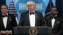 Leyn­iþjónustumaður særðist í banatilræði á blaðamannakvöldi Hvíta hússins