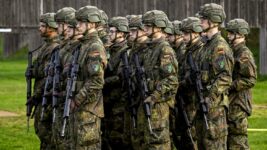 Þýskaland íhugar að sekta ungmenni sem svara ekki spurningalista um herþjónustu