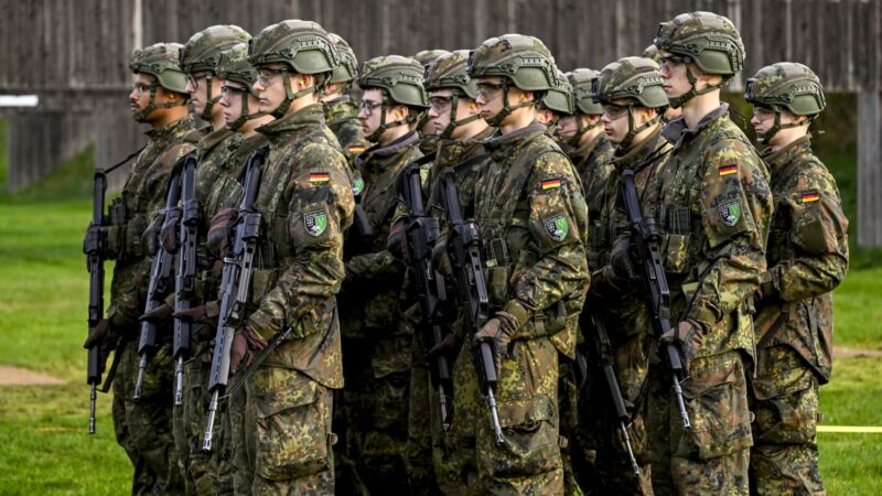 Þýskaland íhugar að sekta ungmenni sem svara ekki spurningalista um herþjónustu
