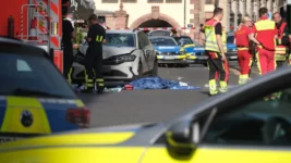 Tveir látnir eftir að bifreið ók á fólk í Leipzig