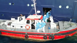 Þrír farþegar fluttir af MV Hondius í land vegna gruns um hantaveirusmit