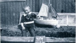 Bátar og býli til sýnis í Sjóminjasafninu á Eyrarbakka Bátar og býli til sýnis í Sjóminjasafninu á Eyrarbakka