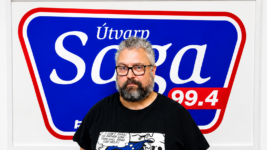 Atómstöðin gerði beinamál Jónasar að þjóðarskrípalátum Atómstöðin gerði beinamál Jónasar að þjóðarskrípalátum