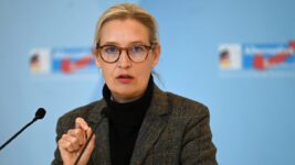 Leiðtogi AfD vill endurvekja orkusamstarf við Rússland Leiðtogi AfD vill endurvekja orkusamstarf við Rússland