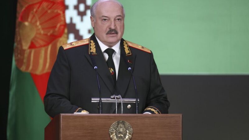Lukashenko segir drónaárás hafa átt að draga Hvíta-Rússland inn í stríðið Lukashenko segir drónaárás hafa átt að draga Hvíta-Rússland inn í stríðið