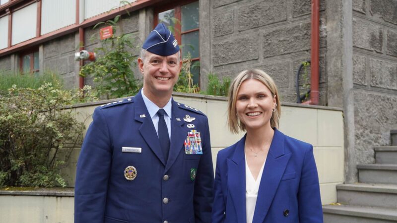 Forsætisráðherra og utanríkisráðherra funduðu með yfirhershöfðingja NATO Forsætisráðherra og utanríkisráðherra funduðu með yfirhershöfðingja NATO