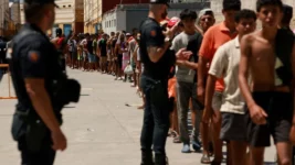 Skelfileg staða í Ceuta eftir flóttmannastrauminn
