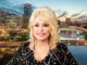 Dolly Parton – stærri en lífið sjálft Dolly Parton – stærri en lífið sjálft