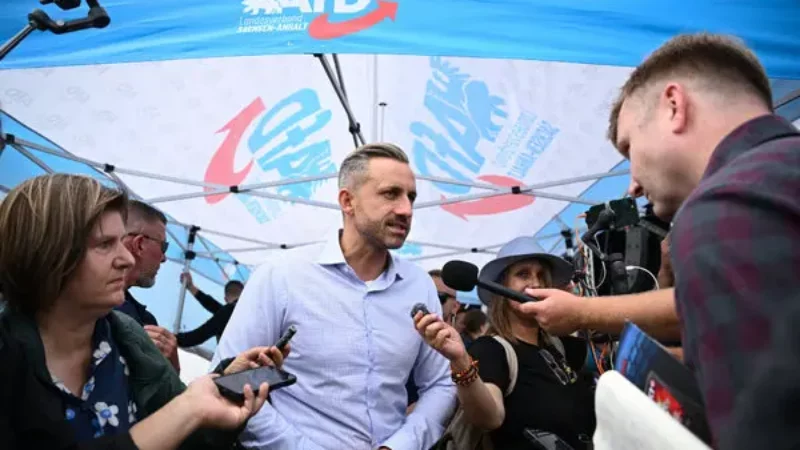 AfD vinnur stórsigur í Saxlandi-Anhalt samkvæmt útgönguspám AfD vinnur stórsigur í Saxlandi-Anhalt samkvæmt útgönguspám