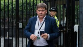 Segir bresk yfirvöld ætla sviðsetja árás til þess að koma á stríði við Rússa Segir bresk yfirvöld ætla sviðsetja árás til þess að koma á stríði við Rússa