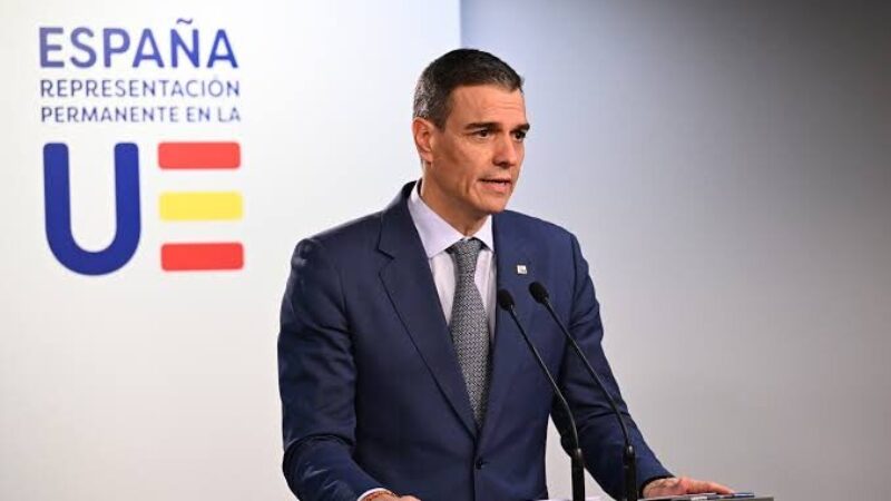 Sánchez íhugar að boða til kosninga Sánchez íhugar að boða til kosninga