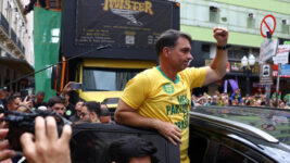 Bolsonaro farinn frá Brasilíu eftir að hafa fengið vegabréfsáritun til Bandaríkjanna Bolsonaro farinn frá Brasilíu eftir að hafa fengið vegabréfsáritun til Bandaríkjanna