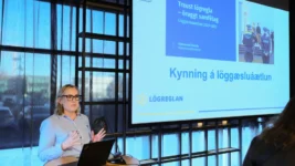 Fjölga lögreglumönnum og herða baráttu gegn skipulagðri glæpastarfsemi Fjölga lögreglumönnum og herða baráttu gegn skipulagðri glæpastarfsemi