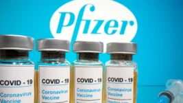 Flórídaríki höfðar mál gegn Pfizer og Bourla vegna Covid-bóluefnis Flórídaríki höfðar mál gegn Pfizer og Bourla vegna Covid-bóluefnis