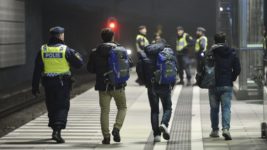 Danmörk, Ítalía og Pólland vilja herða aðgerðir ESB gegn ólöglegum innflytjendum Danmörk, Ítalía og Pólland vilja herða aðgerðir ESB gegn ólöglegum innflytjendum