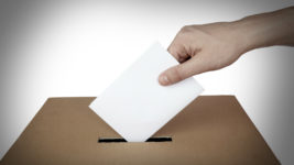 Landskjörstjórn varar við orðalagi spurningar um ESB-viðræður Landskjörstjórn varar við orðalagi spurningar um ESB-viðræður