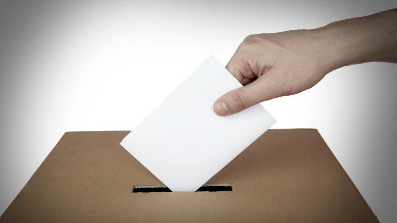 Landskjörstjórn varar við orðalagi spurningar um ESB-viðræður Landskjörstjórn varar við orðalagi spurningar um ESB-viðræður