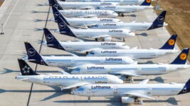 Lufthansa undirbýr millilendingar vegna eldsneytisskorts