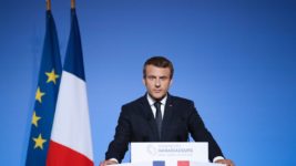 Macron vill að ESB veiti evrópskum bílum forgang fram yfir kínverska Macron vill að ESB veiti evrópskum bílum forgang fram yfir kínverska