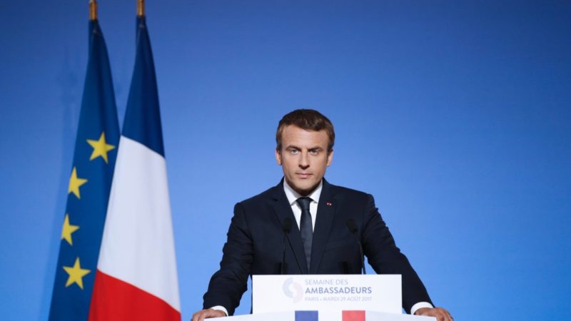 Macron vill að ESB veiti evrópskum bílum forgang fram yfir kínverska Macron vill að ESB veiti evrópskum bílum forgang fram yfir kínverska