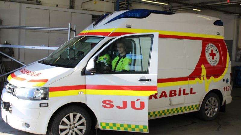 Átta erlendir ríkisborgarar slasaðir í fjögurra bíla árekstri á Jökuldal Átta erlendir ríkisborgarar slasaðir í fjögurra bíla árekstri á Jökuldal